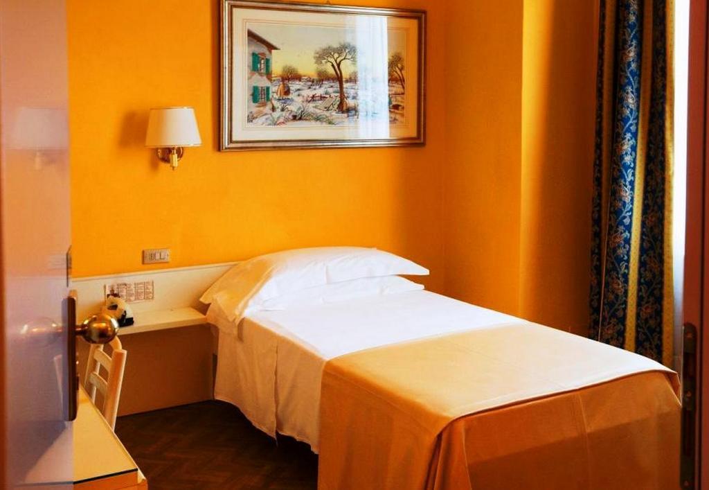 Albergo Nazionale Salsomaggiore Terme Exterior foto