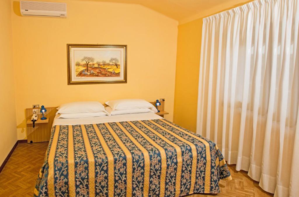 Albergo Nazionale Salsomaggiore Terme Exterior foto
